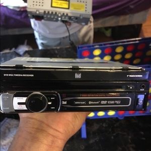 Dual multimedia player 7”